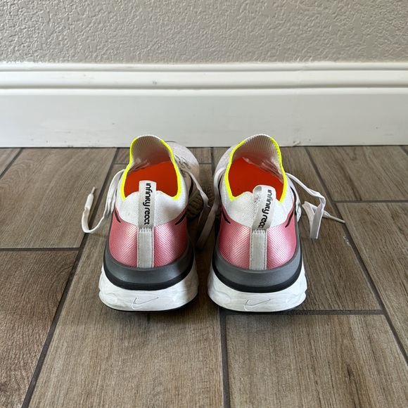 Nike Infinity React - Picture 3 of 7